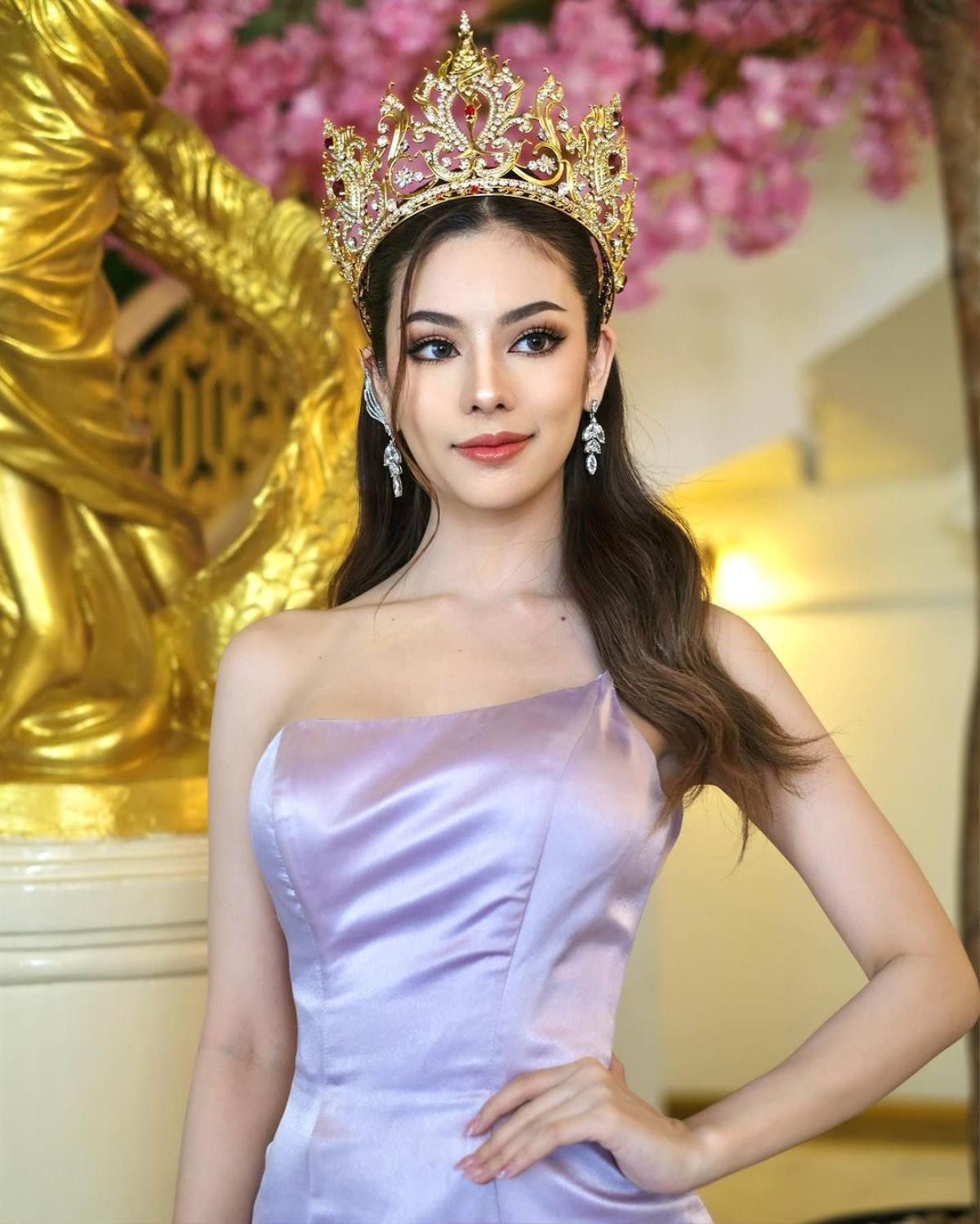 Miss Grand lai Thái-Việt 'cà app' lố tay: Lướt ngang cứ tưởng nhân vật hoạt hình Ảnh 6