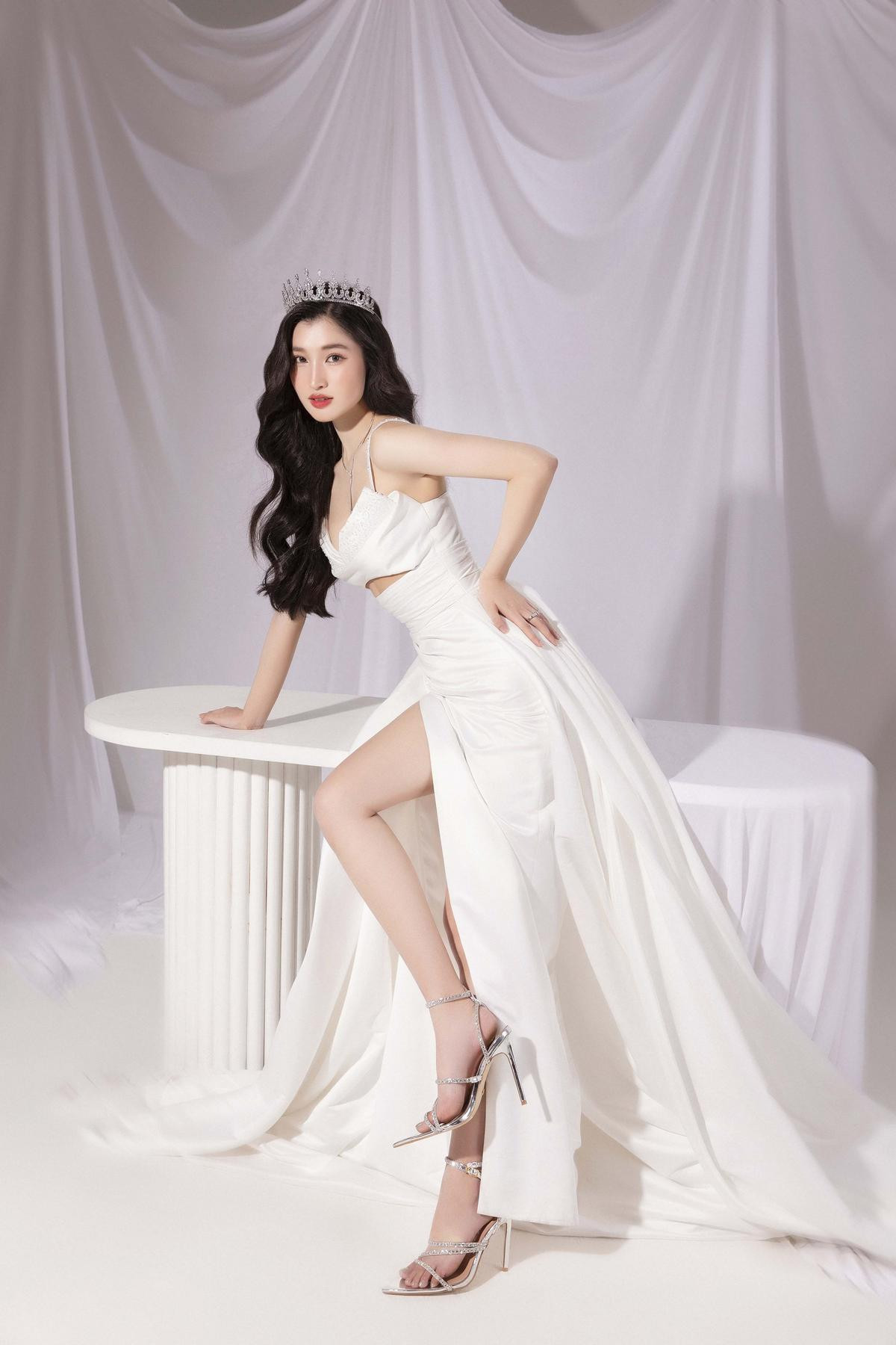 Hoa hậu Mai Phương và Lương Thùy Linh đọ sắc cùng hội 'chị chị em em' Miss World Vietnam Ảnh 4