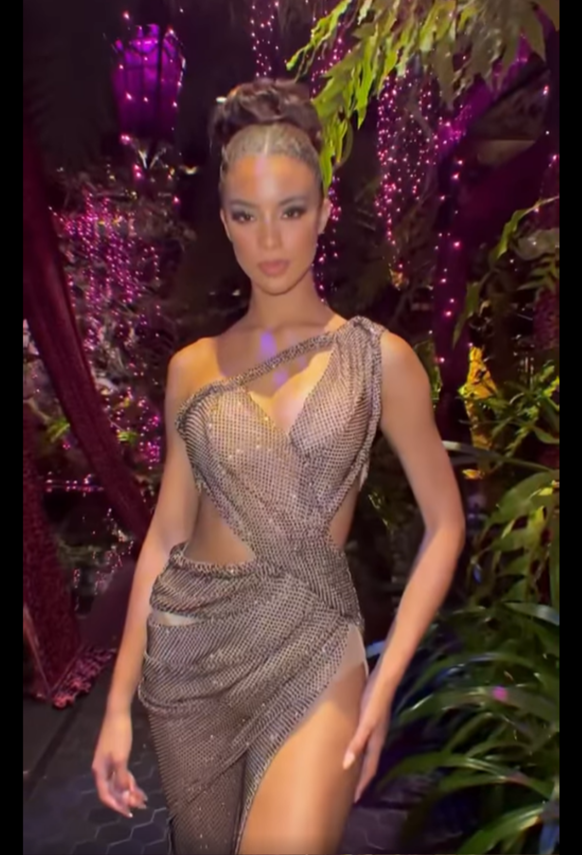 Á hậu 2 Miss Universe diện lại outfit từng gây viral khắp cõi mạng nhưng lại khiến netizen 'cụt hứng' Ảnh 1