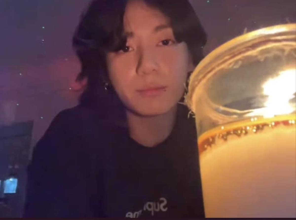 Hậu xóa tài khoản Instargram, Jungkook (BTS) yêu cầu người hâm mộ ngừng bám đuôi trên livestream Ảnh 2