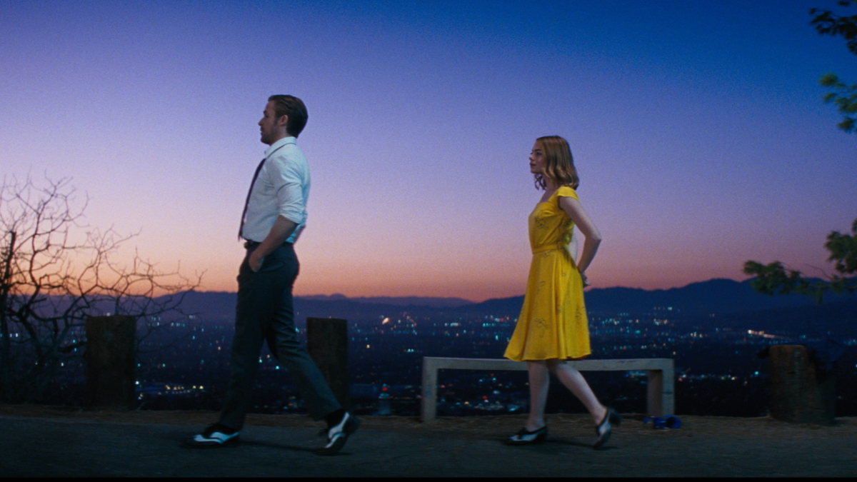 Thời trang điện ảnh: Chiếc váy vàng LaLaLand - Phép màu Hollywood dành cho nàng thơ hiện đại Ảnh 6