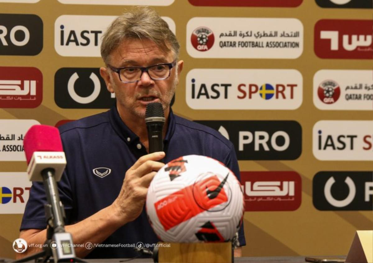 HLV Troussier: Doha U23 Cup có nhiều đối thủ rất mạnh, là bước đệm cho SEA Games 32 Ảnh 1