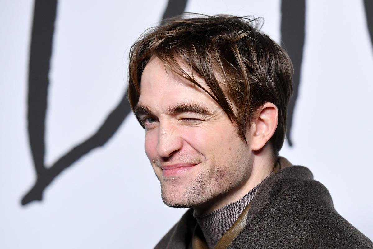 Robert Pattinson 6 tuần không gội đầu, cơ thể bốc mùi khiến cả trường quay phát hoảng Ảnh 4