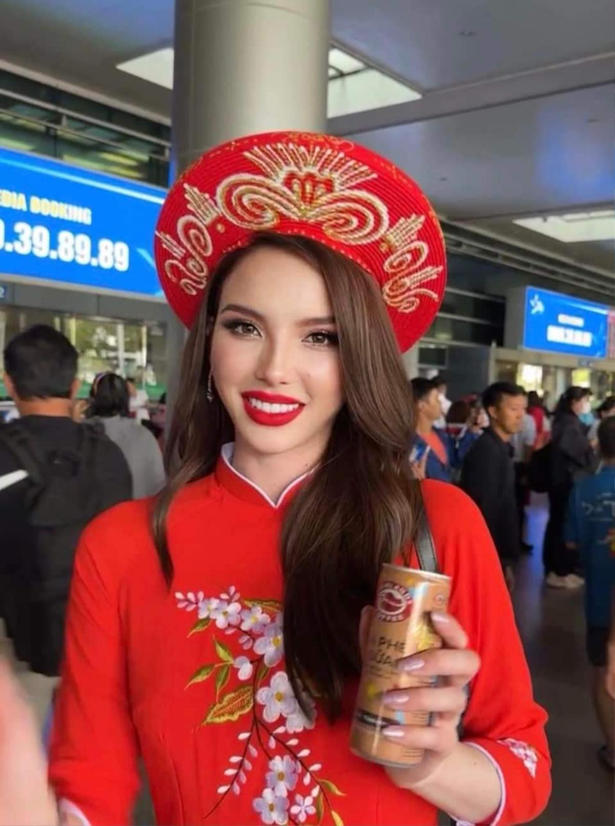 Được nhắc nhở từ trước, người đẹp Miss Grand Thailand vẫn gây tranh cãi khi diện áo dài Ảnh 1