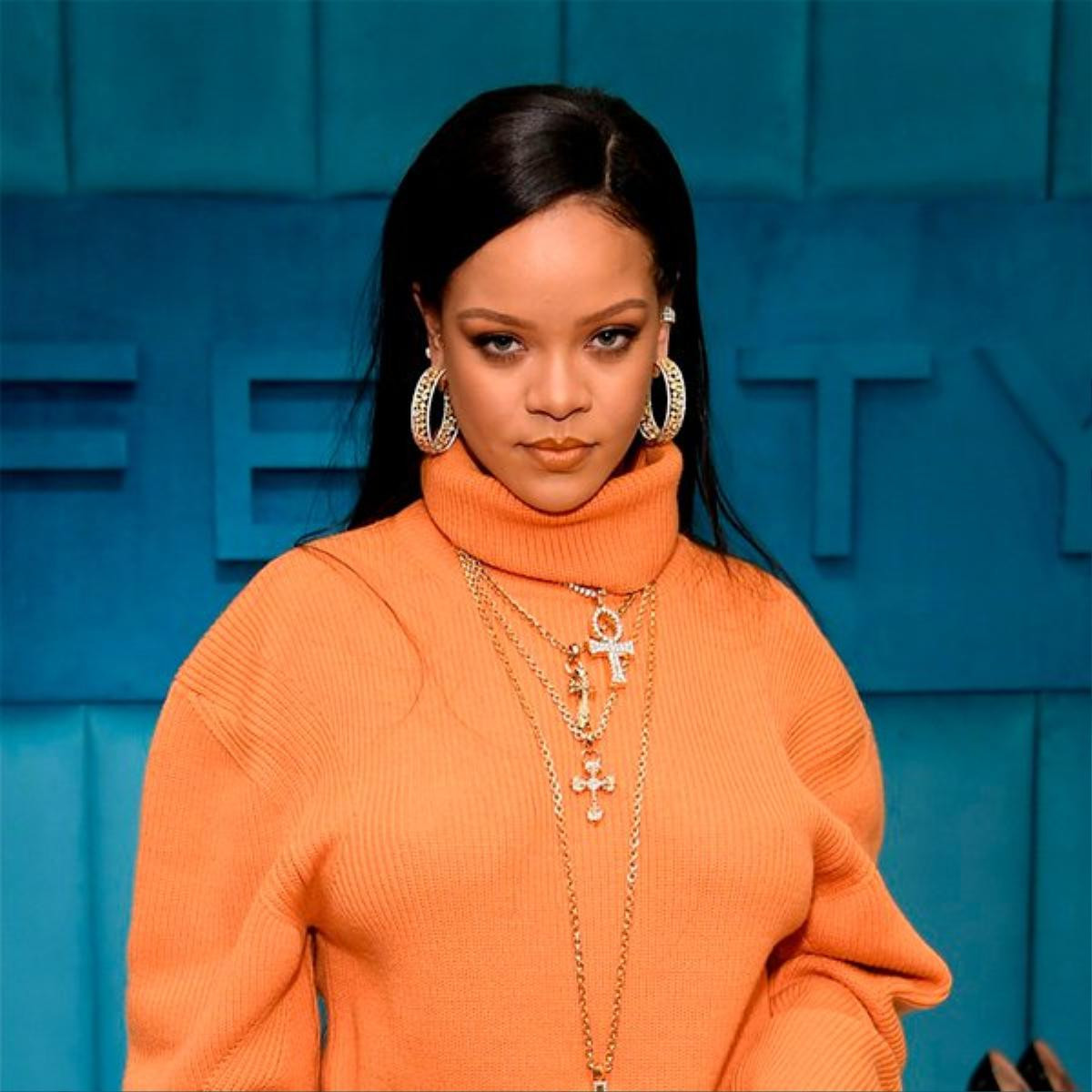 Rihanna é oficialmente uma mulher bilionária, segundo a Forbes » STEAL THE LOOK