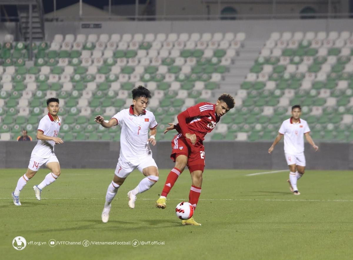 HLV Troussier: Tôi hài lòng dù thua UAE 0-4, kết quả thật sự không nằm ở bảng tỷ số Ảnh 2