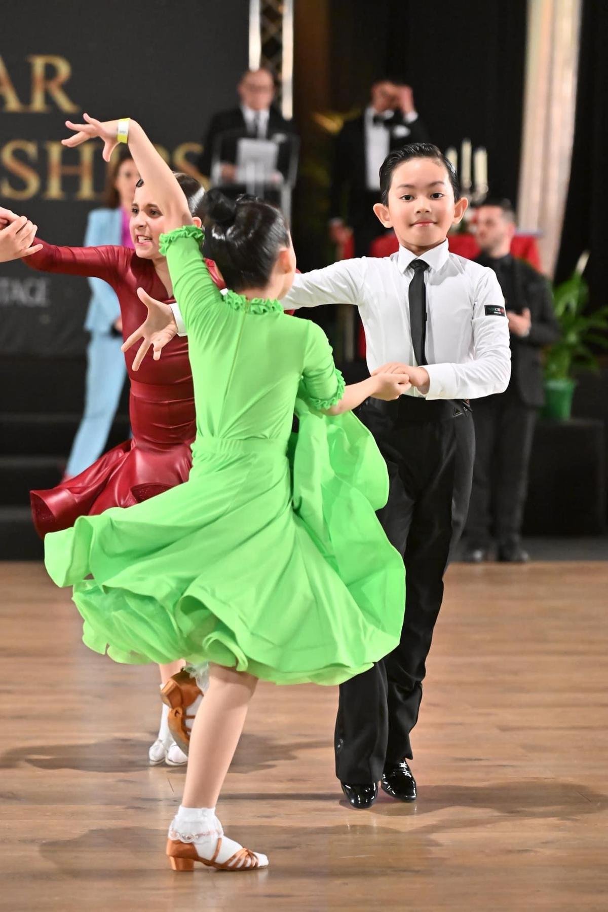 Con trai Khánh Thi Phan Hiển tập luyện bộ môn dancesport cực khổ, 'từ chối' tiếp tục đi thi Ảnh 3