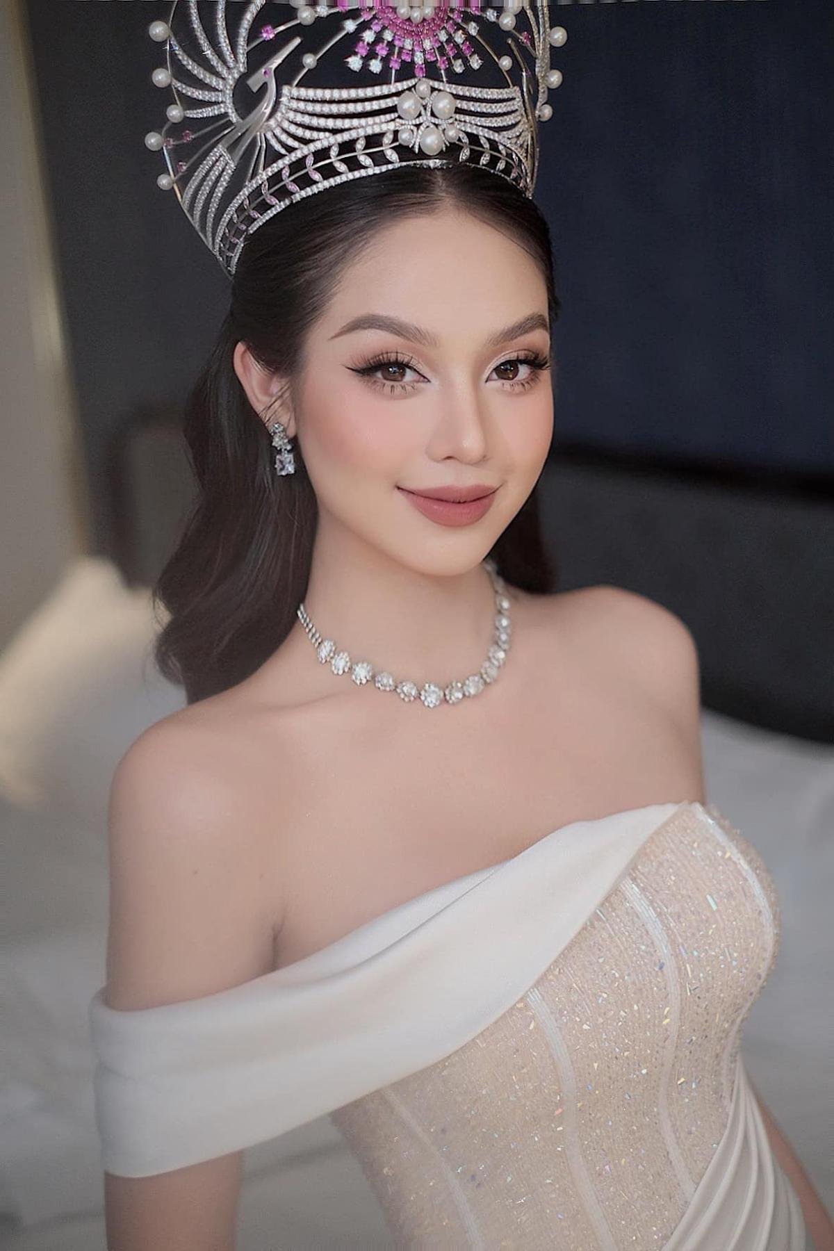 Hoa hậu Thanh Thuỷ 'mướt mắt' với visual chuẩn beauty queen: Dao kéo thế này thì đáng đồng tiền bát gạo! Ảnh 3