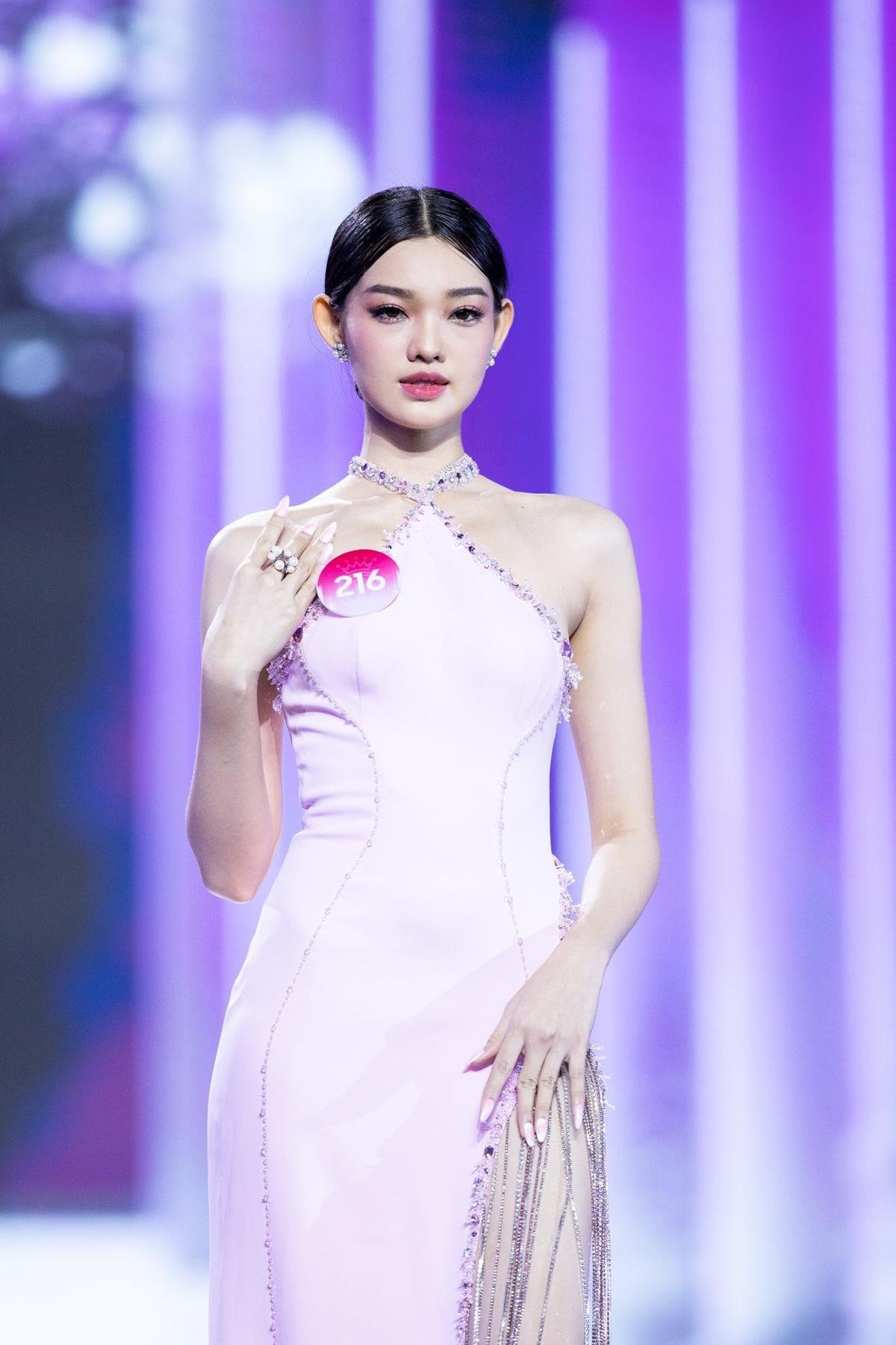 Lộ tin Bé Quyên sẽ thi Miss Grand Vietnam 2023, fan dự đoán: 'Không Hoa cũng Á' Ảnh 2