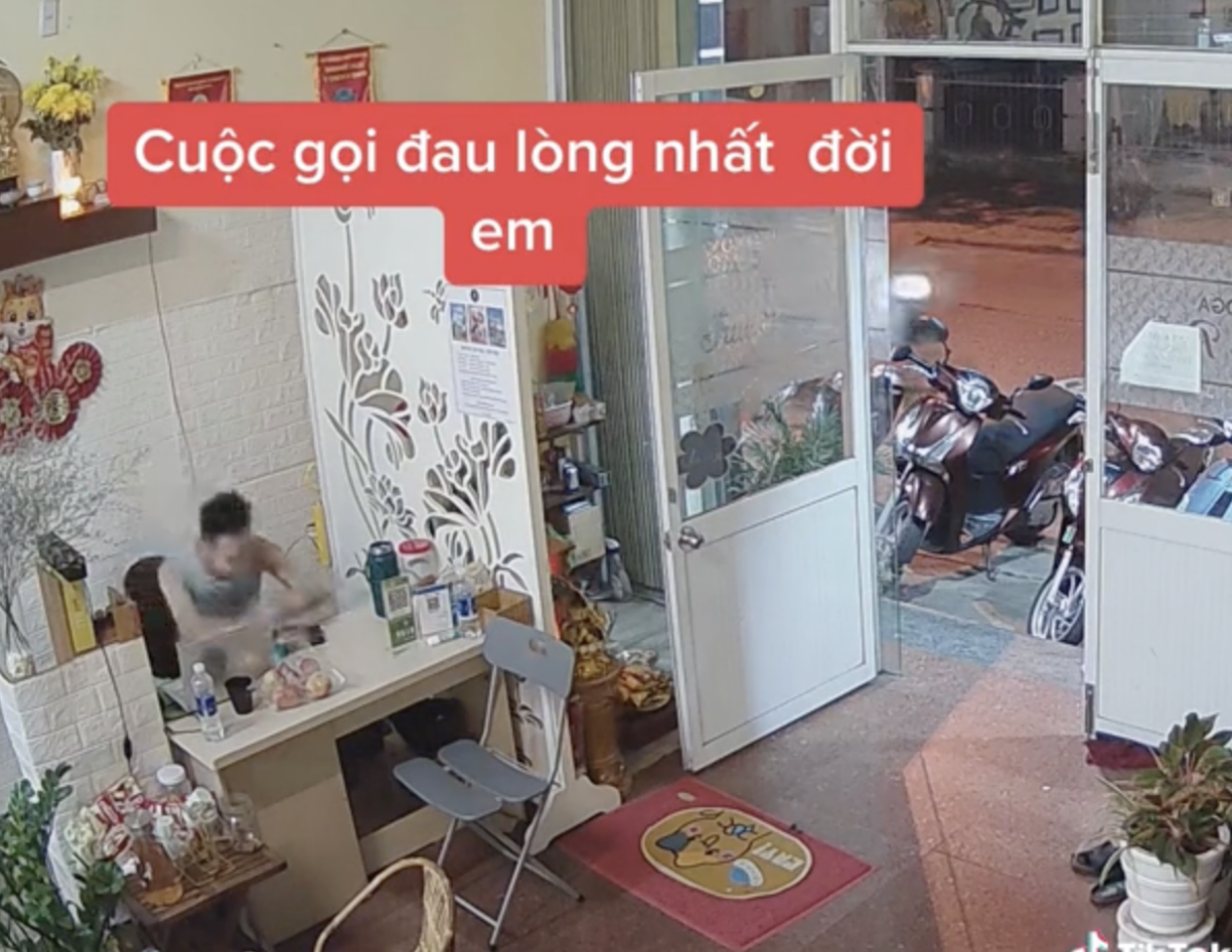 Nhận cuộc gọi báo tin mẹ mất, chàng trai gục ngã khóc nức nở: Giây phút đau đớn nhất đời Ảnh 3