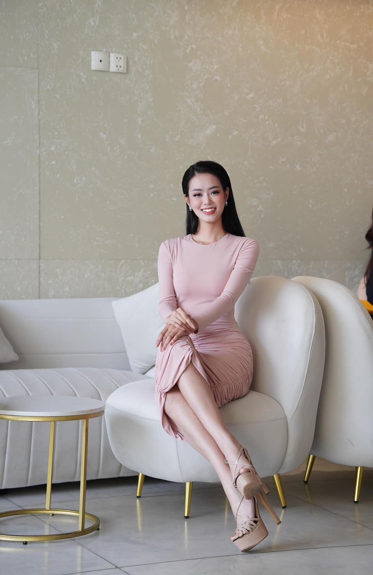 Top 10 Hoa hậu Việt Nam 2022 lại thi Miss World Vienam khiến fan nháo nhào Ảnh 4