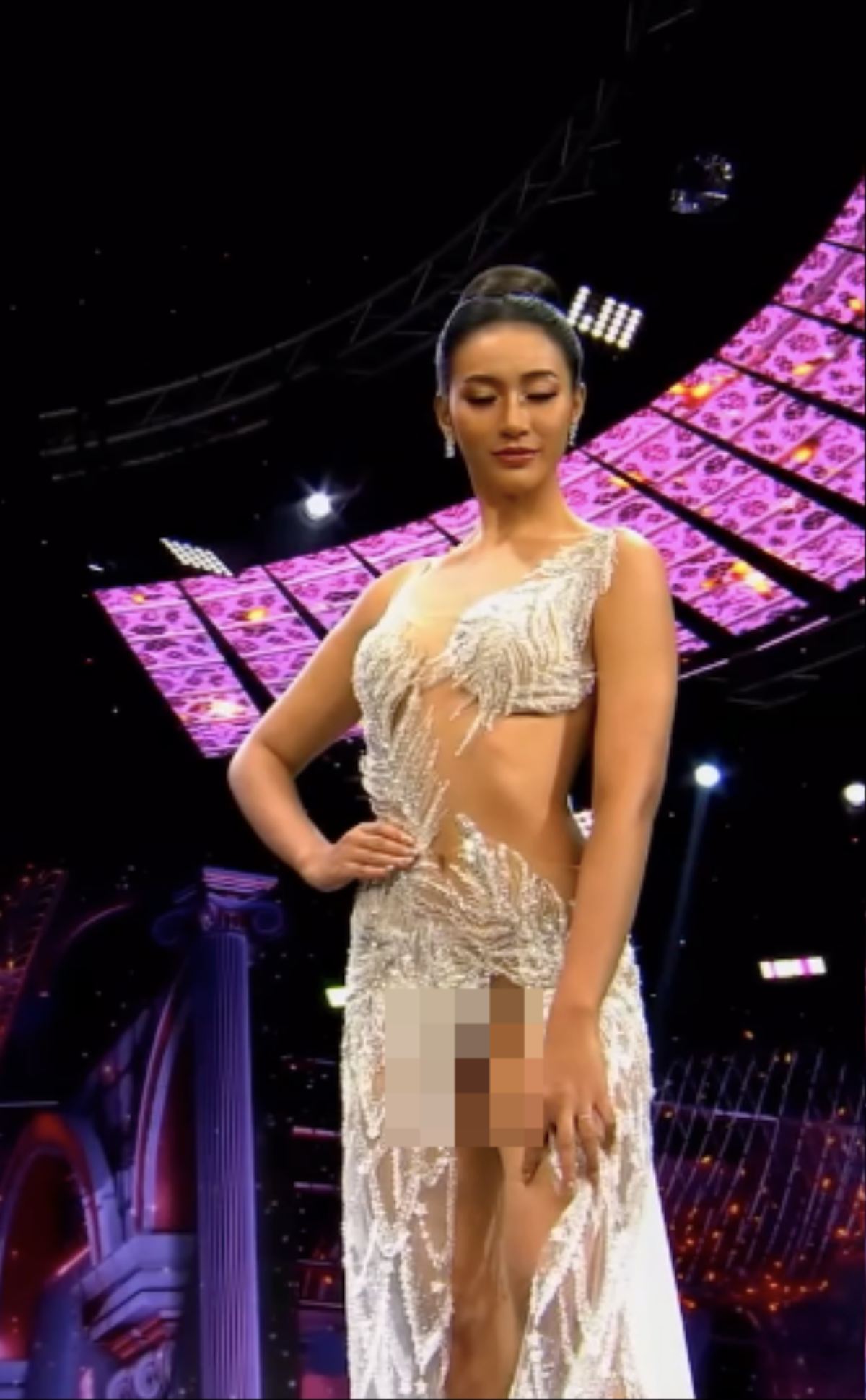 Năm nào cũng có: Thí sinh Miss Grand Thailand 'vồ ếch', lộ cả nội y trên sân khấu Ảnh 5