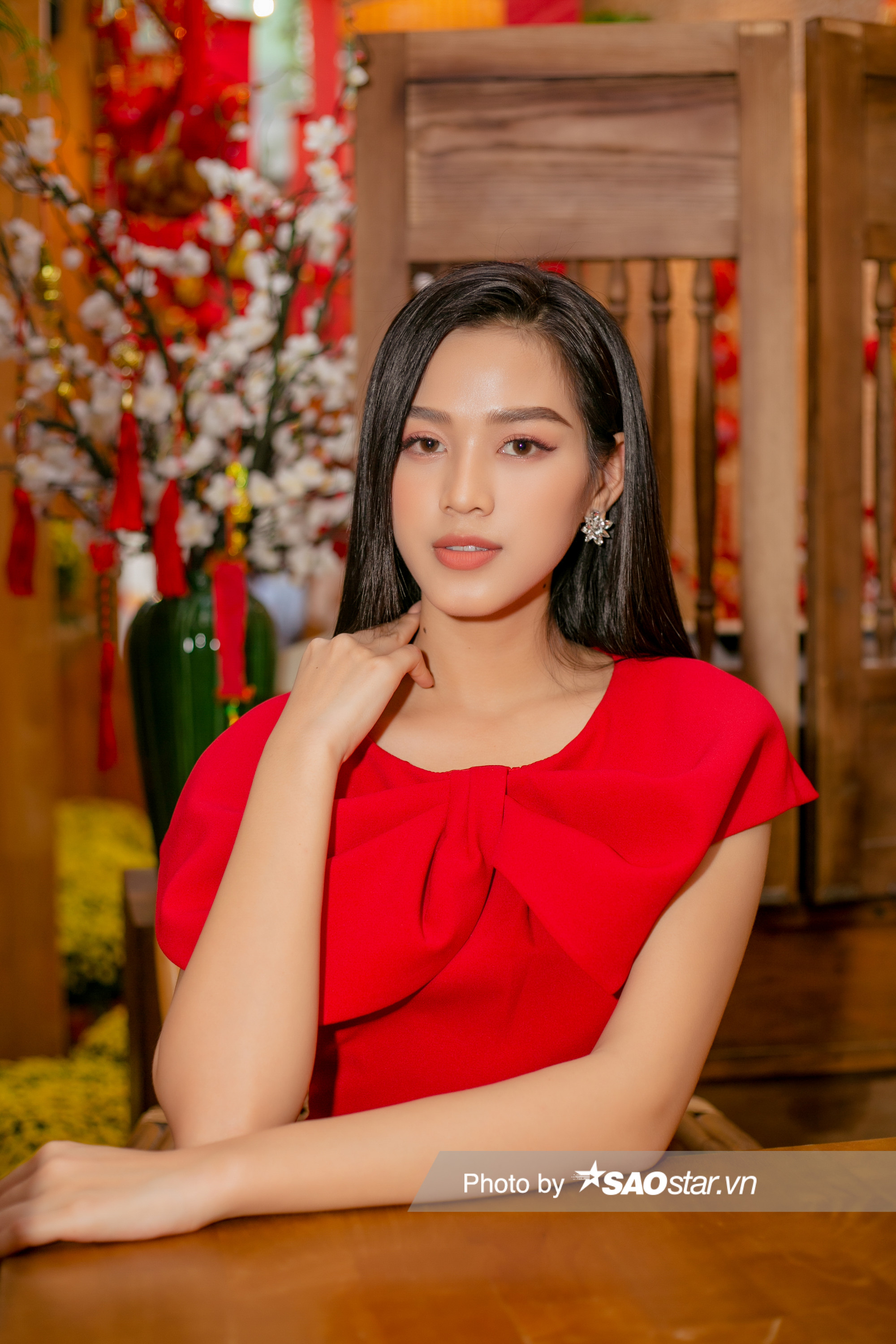 Hoa hậu Việt Nam Đỗ Thị Hà: 'Nếu có một điều ước, tôi chỉ mong bố ngủ ngon và bớt lo lắng cho tôi' Ảnh 10
