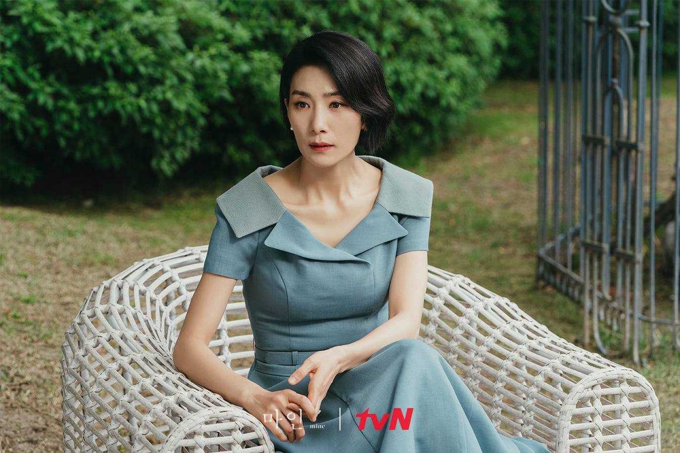 Hội chị đại 'ngầu lòi' phá đảo màn ảnh Hàn Quốc: Kim Seo Hyung số 2 thì khó có ai số 1! Ảnh 9