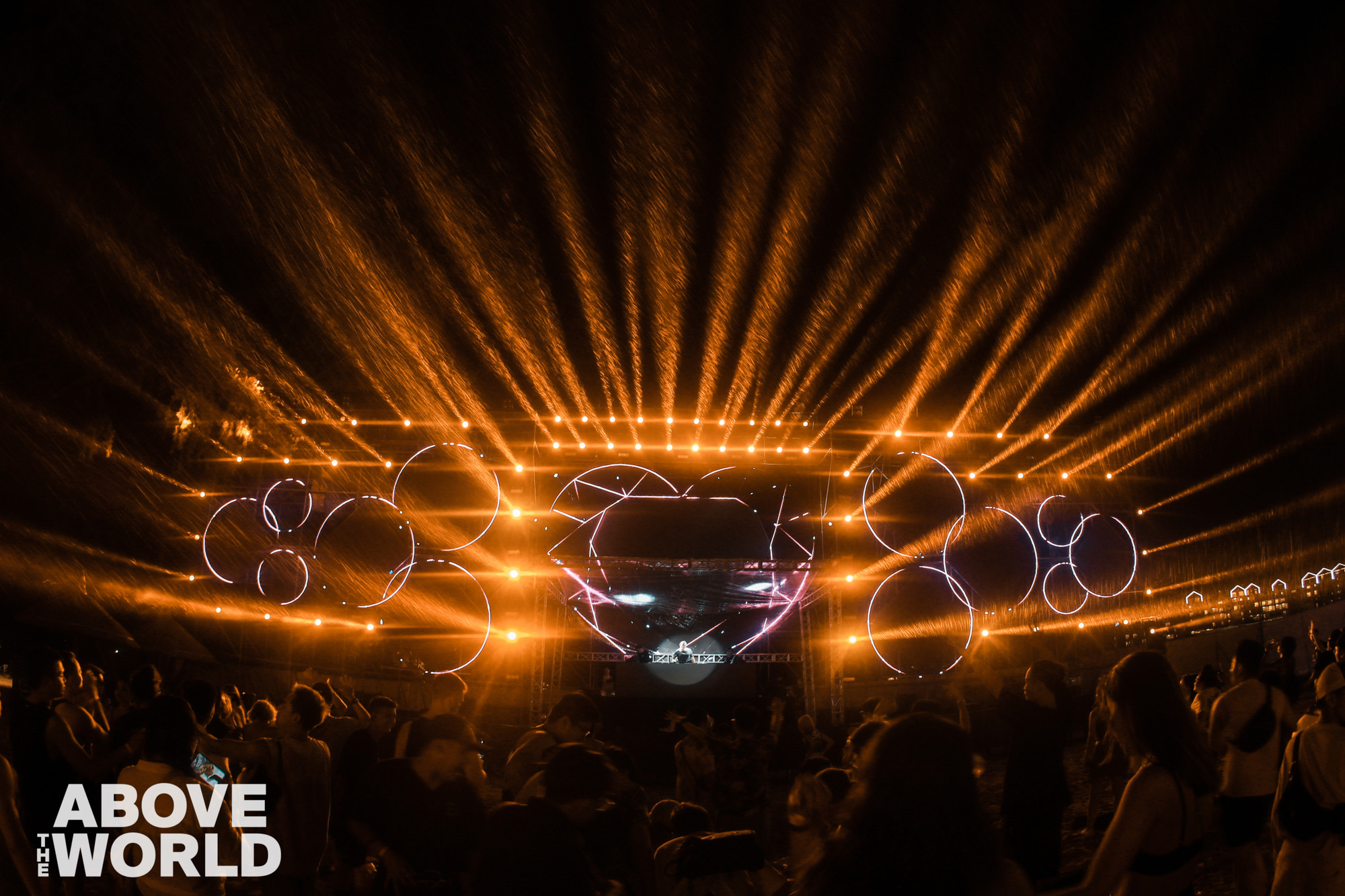 Above The World và hành trình của 'kẻ tiên phong' trong làng EDM Việt Ảnh 1