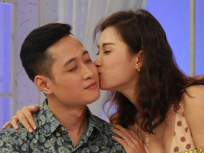 DV 'Hôn nhân trong ngõ hẹp' hôn bạn diễn trên truyền hình Ảnh 2