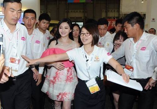 Đại S bị bao vây sau khi mẹ chồng mất chức Ảnh 2