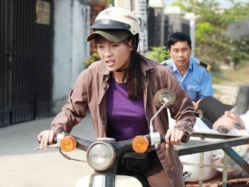 Thúy Diễm làm chủ vựa ve chai trong phim mới Ảnh 2