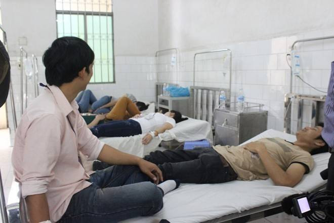 160 công nhân nhập viện nghi do nhiễm khuẩn Ảnh 2