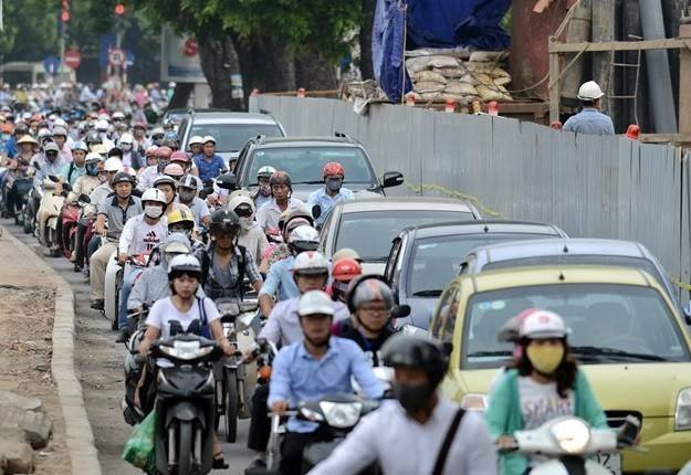 Kiến nghị Chính phủ tạm dừng thu phí xe máy Ảnh 2