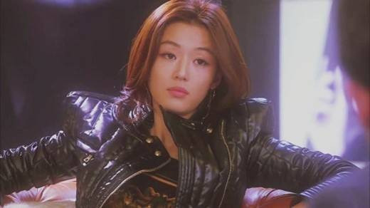 Những chòm sao nổi tiếng với “máu ghen” đáng sợ nhất Ảnh 2