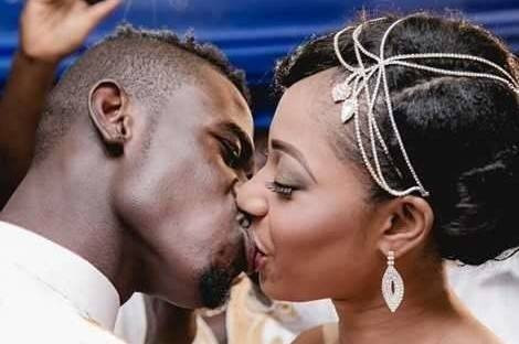 Tân binh Jordan Ayew của Aston Villa ngoại tình với vợ đồng đội suốt 4 năm Ảnh 2