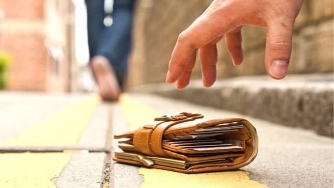 Bất ngờ với thử nghiệm đánh rơi ví trên phố Đà Nẵng và Hội An Ảnh 2