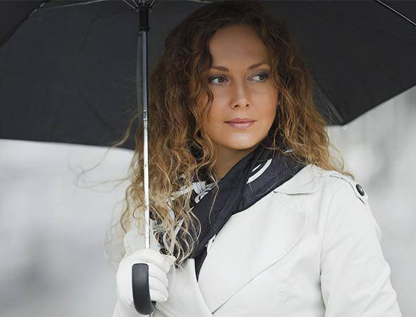 Những lưu ý trang điểm trong mùa mưa nắng thất thường Ảnh 2