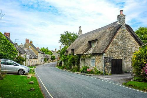 Khám phá làng cổ  Corfe Castle ở Dorset nước Anh Ảnh 2