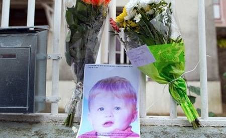 Cha nhẫn tâm nhét con trai 3 tuổi vào máy giặt, quay đến chết Ảnh 2