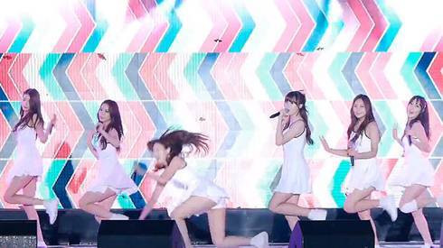 Những sự cố 'thót tim' trên sân khấu của các nhóm nữ Kpop Ảnh 2