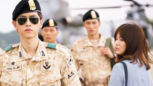 Song Joong Ki phớt lờ người đẹp Song Hye Kyo Ảnh 2