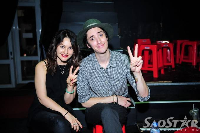 Taylor John Williams và bạn gái tình tứ trên sàn tập 'Giọng hát Việt' Ảnh 2