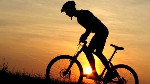 Chàng trai đạp xe đến châu Phi sau tranh cãi với người yêu Ảnh 2