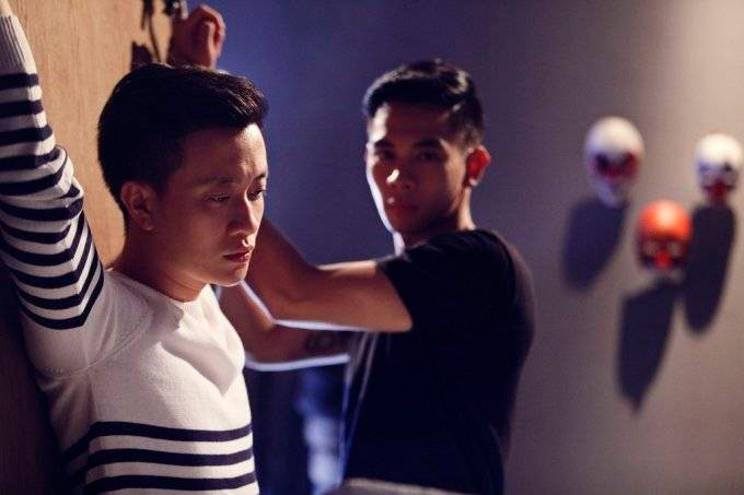 Lương Mạnh Hải và Hồ Vĩnh Khoa 'vờn nhau' từ phim trường đến studio Ảnh 2