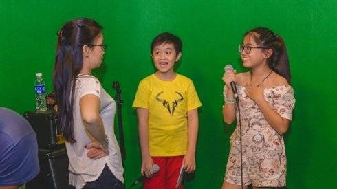 Cẩm Ly ân cần luyện giọng cho Nhã Thy và Thế Thanh Ảnh 2