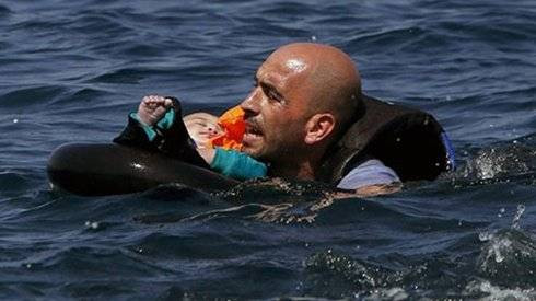 Những câu chuyện cảm động trong cuộc khủng hoảng tị nạn Châu Âu Ảnh 2