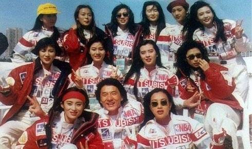 Thành Long - 'thỏi nam châm' của dàn mỹ nhân Hoa ngữ nhiều thế hệ Ảnh 2