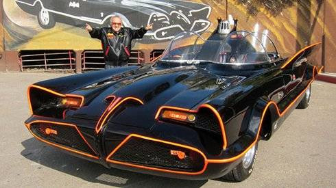 Chiếc xe dơi của Batman và chuyện bản quyền từ phim ảnh Ảnh 2
