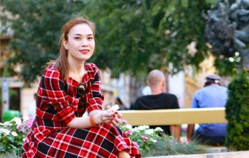 Mỹ Tâm thảnh thơi dạo phố châu Âu sau chiến thắng tại The Voice Ảnh 2