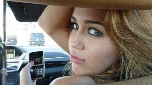 'Bắt bài' những kiểu đăng ảnh và status thường thấy của 'Hội con gái sống ảo' Ảnh 2