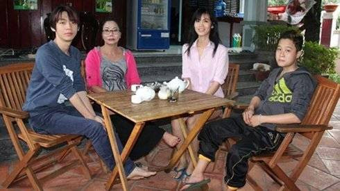 Trải lòng của người mẹ có con mỗi người một giới tính Ảnh 2