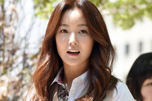 Kim Hee Sun nhận cát-xê 66 tỷ đồng vào vai nữ thần Ảnh 2