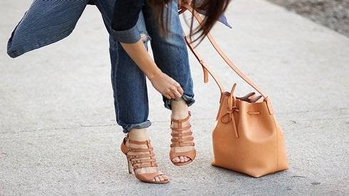 Bucket bag: Chiếc túi được săn lùng trong thu đông này Ảnh 2