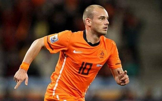 Cuộc đời lắm gian truân của chàng 'nhạc trưởng' tài ba Sneijder Ảnh 2
