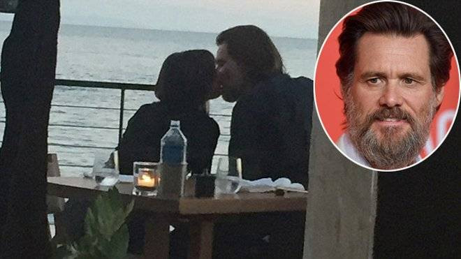 Bạn gái đón sinh nhật bên Jim Carrey trước khi tự tử Ảnh 2