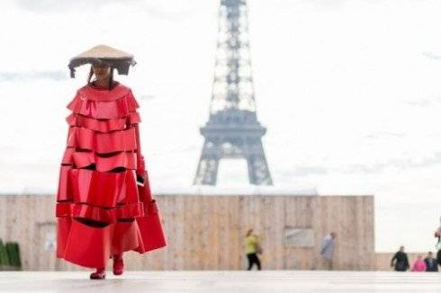 Kinh đô thời trang Paris 'nổi loạn' phong cách street style Ảnh 2