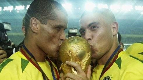 'Người ngoài hành tinh' Ronaldo sẽ sang du đấu Việt Nam Ảnh 2