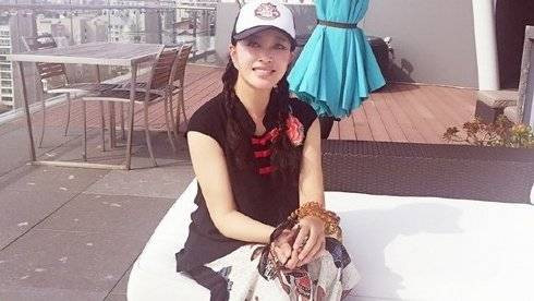 Lưu Hiểu Khánh môi sưng phồng vì thẩm mỹ tuổi lục tuần Ảnh 2