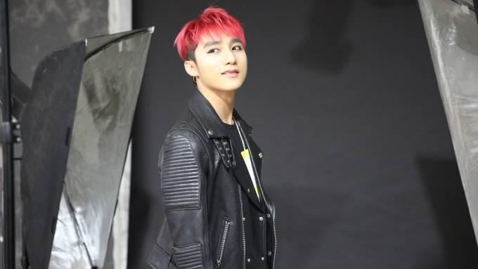 Sơn Tùng M-TP mất 5 giờ để bắt được khoảnh khắc vàng trong studio Ảnh 2